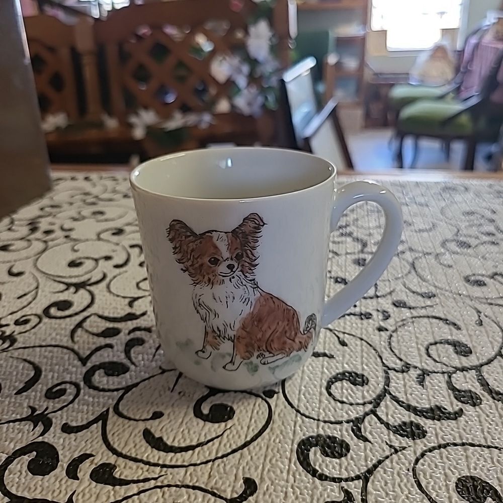 Papillion  Cup